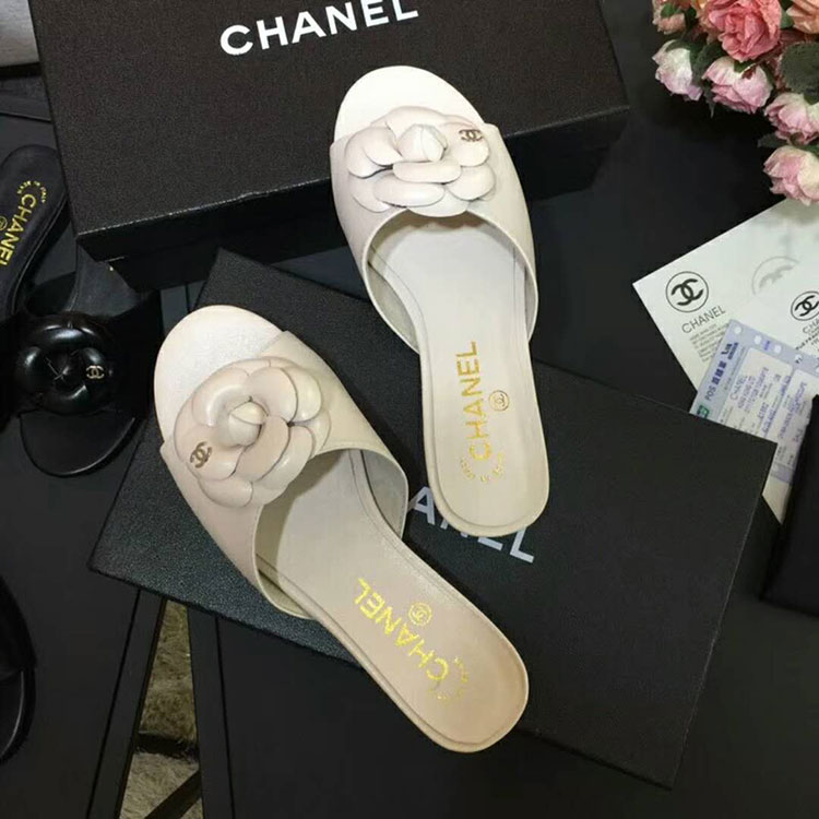 2018 chanle women Flat shoes in Lambskin