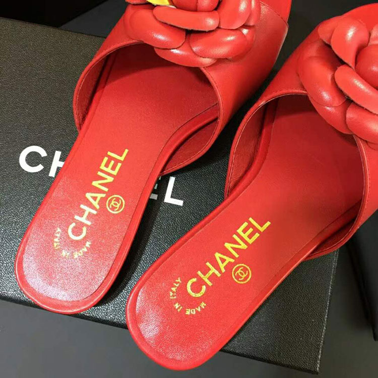 2018 chanle women Flat shoes in Lambskin