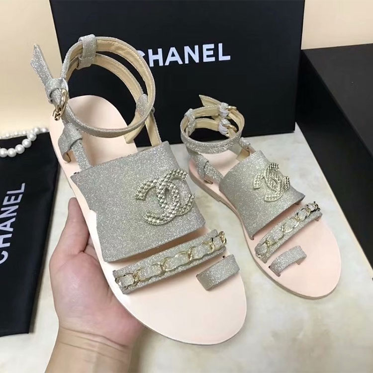 2018 chanle women Sandal in Calfskin