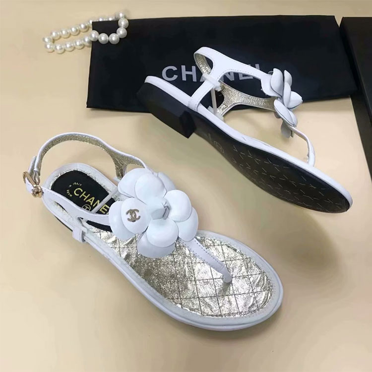 2018 chanle women Sandal in Calfskin