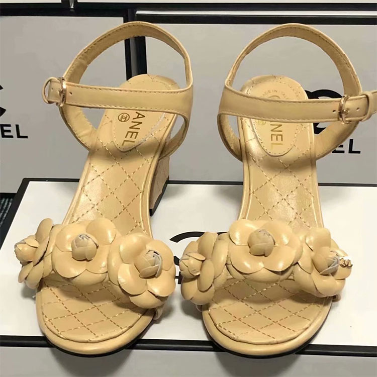 2018 chanle women Sandal in Calfskin