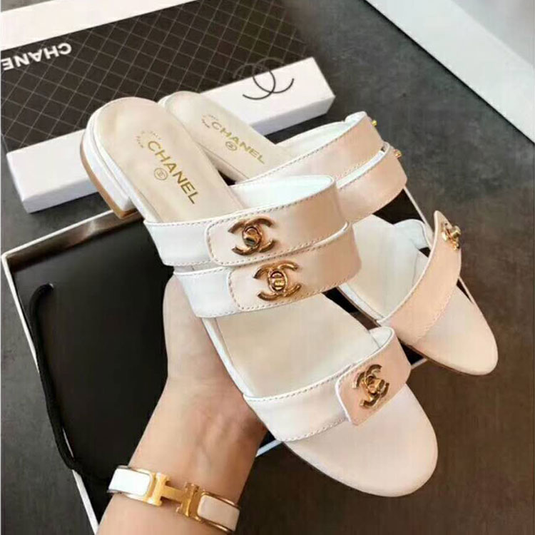 2018 chanle women Sandal in Calfskin