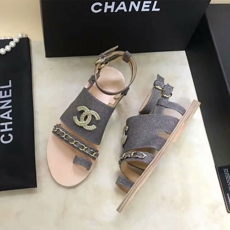 2018 chanle women Sandal in Calfskin