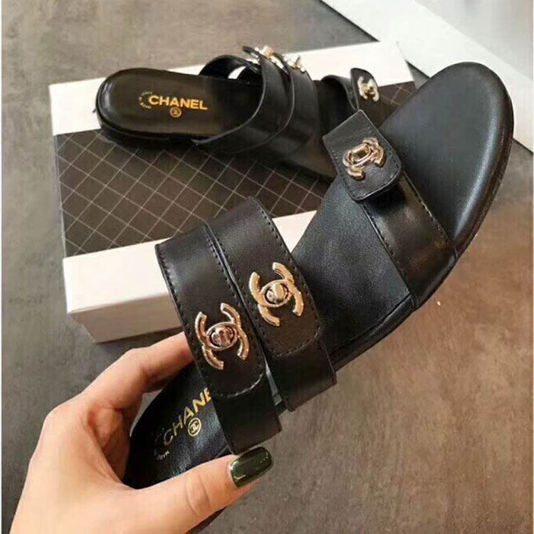 2018 chanle women Sandal in Calfskin