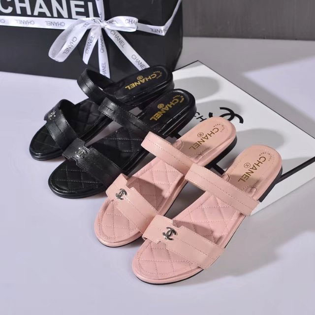 2018 chanle women Sandal in Calfskin