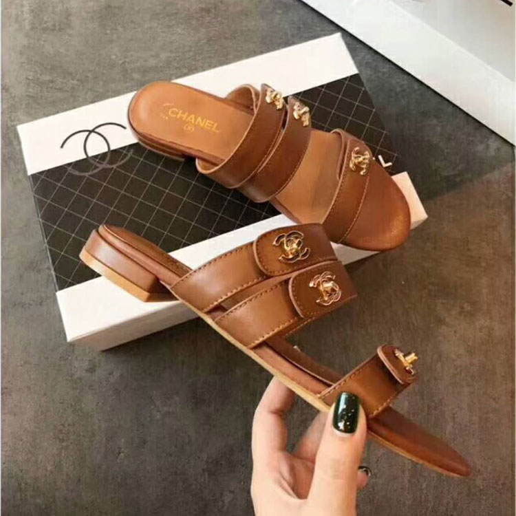 2018 chanle women Sandal in Calfskin