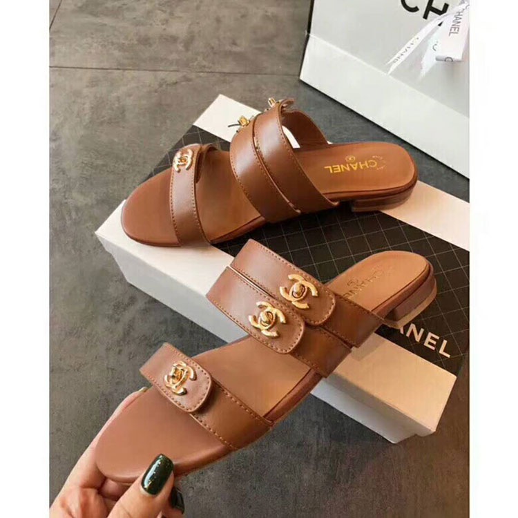 2018 chanle women Sandal in Calfskin