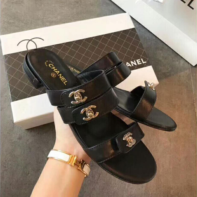 2018 chanle women Sandal in Calfskin