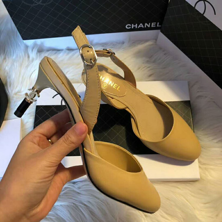 2018 chanle women Sandal in Lambskin