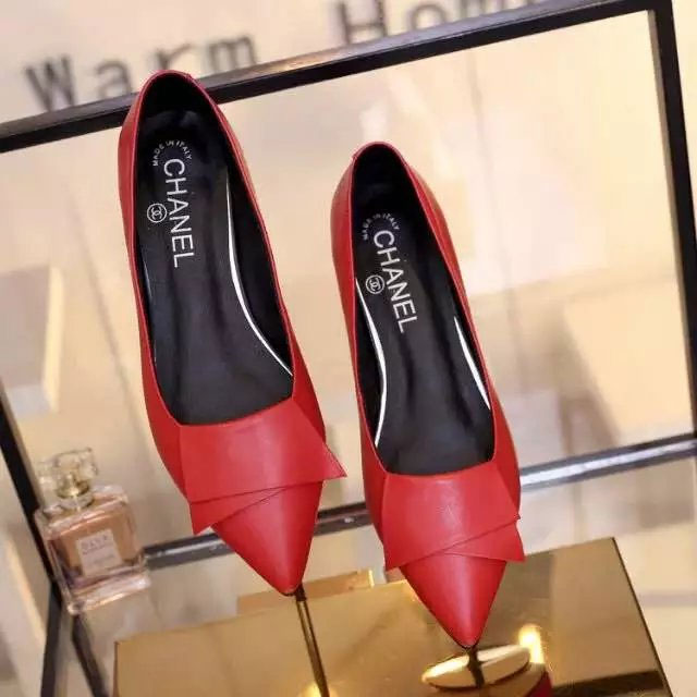 2018 chanle women Shoes in Calfskin leather