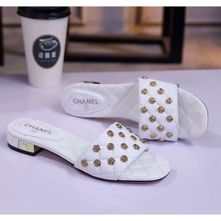 2018 chanle women Slippers in Lambskin leather