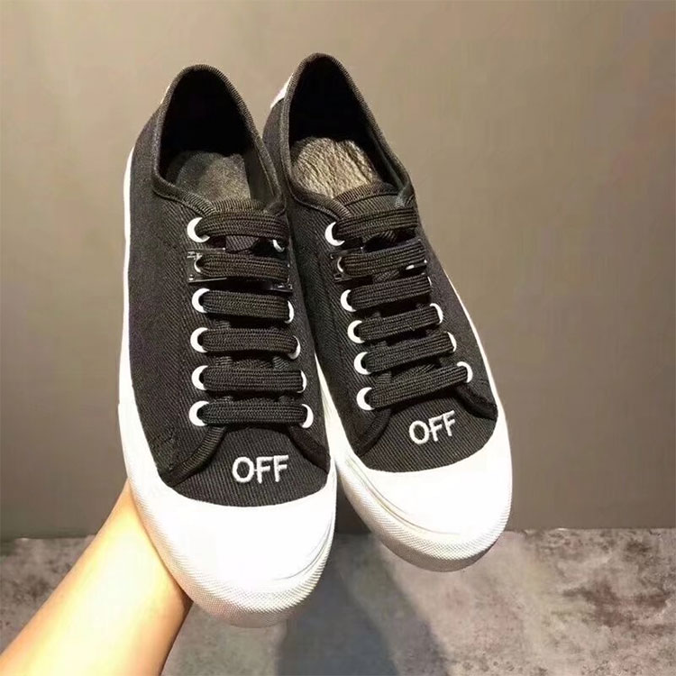 2018 chanle women Sneaker in canvas