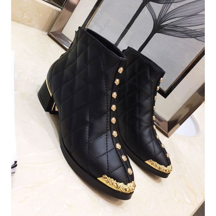 2018 chanle women boots in Calfskin Heel Height 4cm