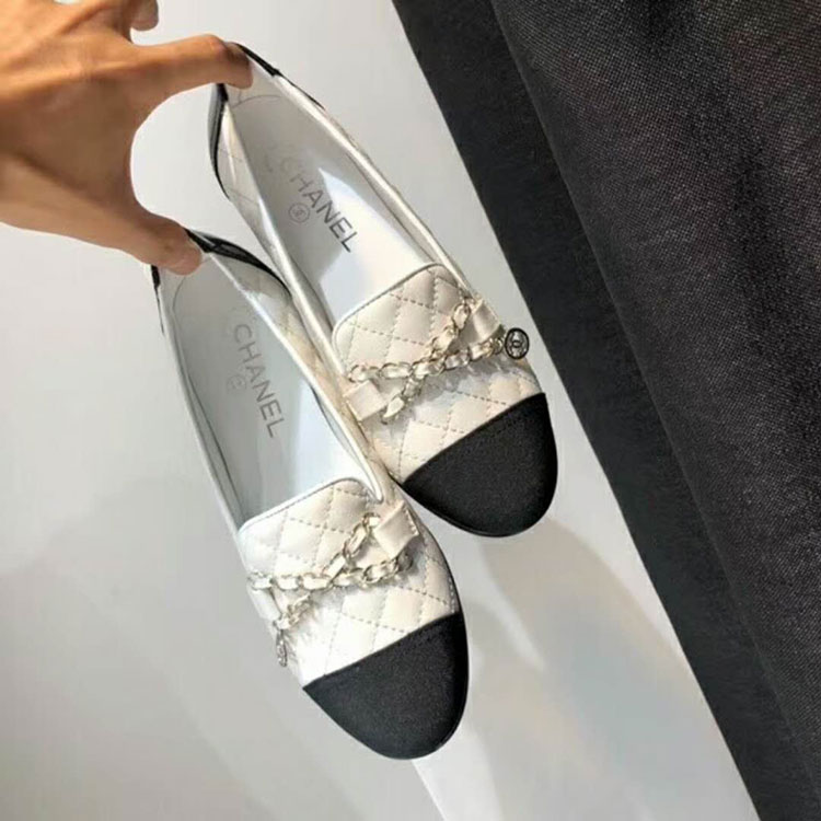 2018 chanle women shoes in Lambskin