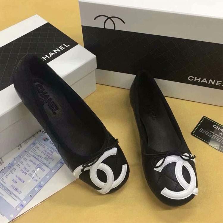 2018 chanle women shoes in Lambskin