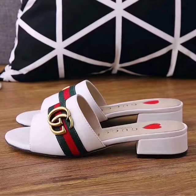 2018 gucci women Slippers in Calfskin leather