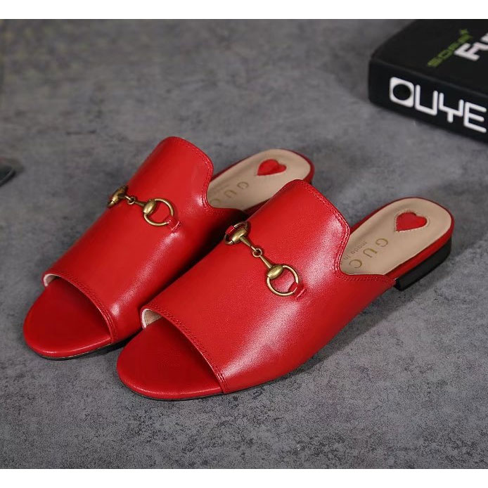 2018 gucci women Slippers in leather