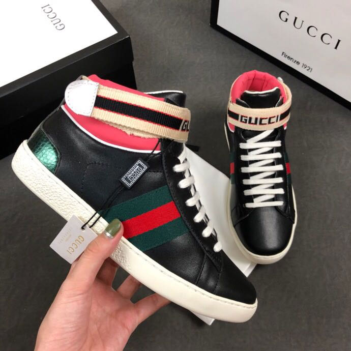 2018 gucci women boots in Calfskin