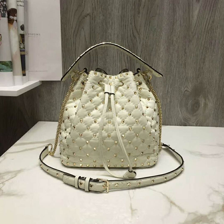 2018 valentino Rockstud Spike Bucket Bag