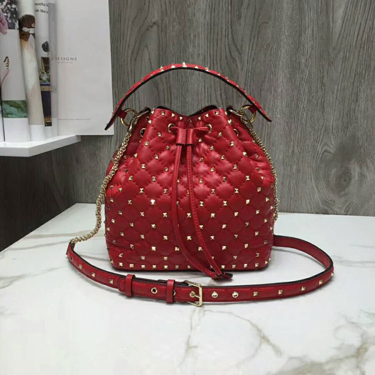 2018 valentino Rockstud Spike Bucket Bag