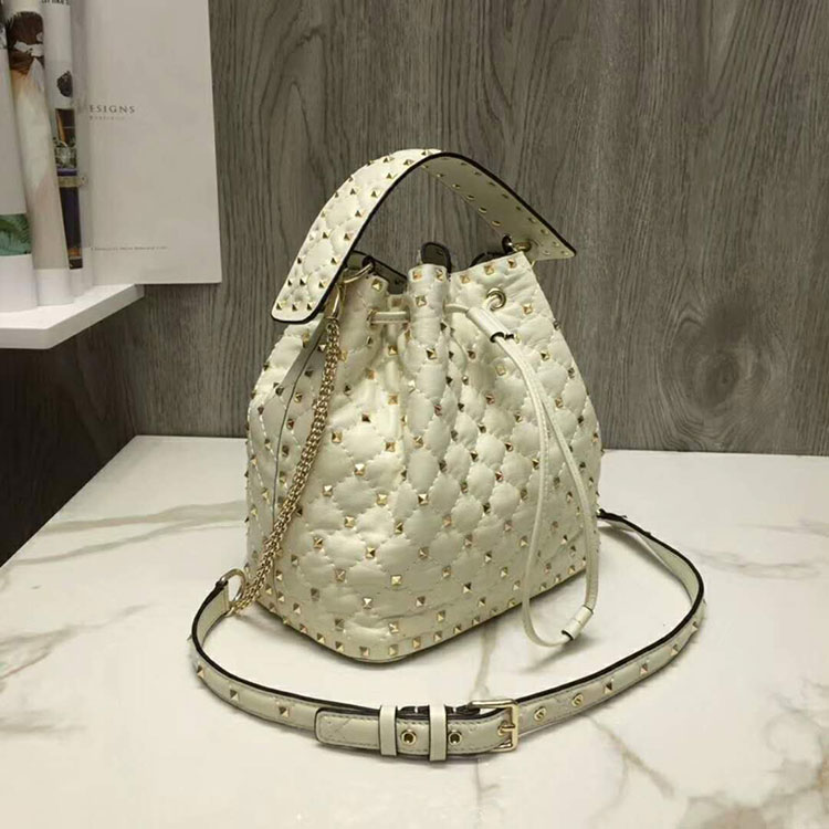 2018 valentino Rockstud Spike Bucket Bag