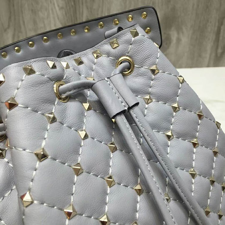 2018 valentino Rockstud Spike Bucket Bag