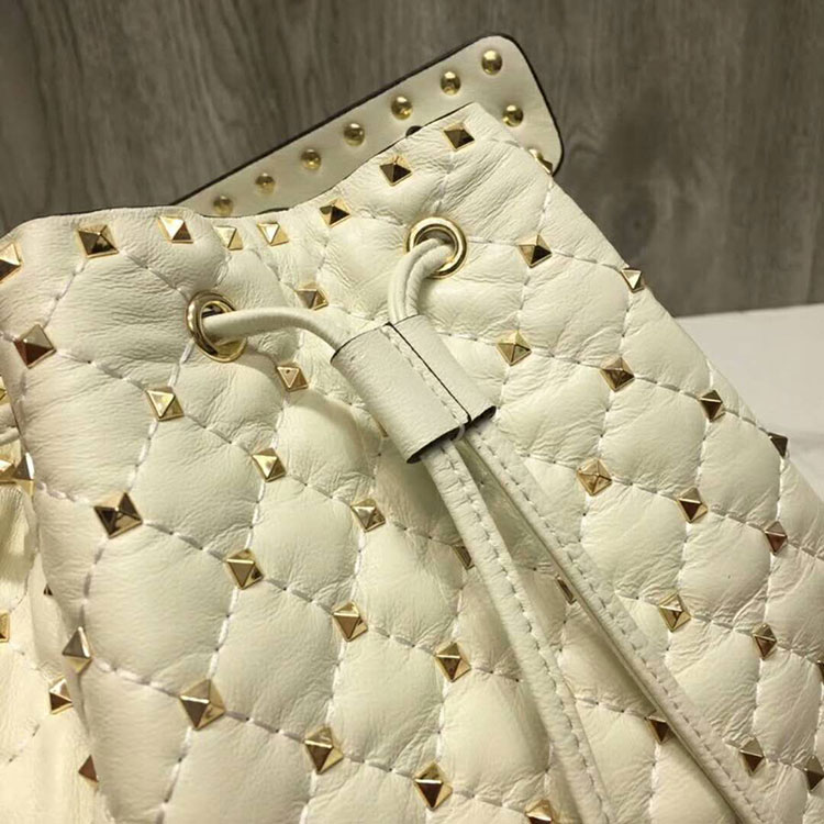 2018 valentino Rockstud Spike Bucket Bag