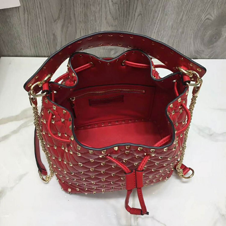 2018 valentino Rockstud Spike Bucket Bag