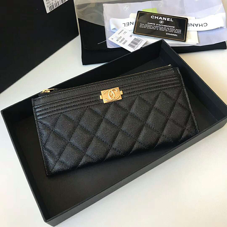 2019 BOY CHANEL Pouch