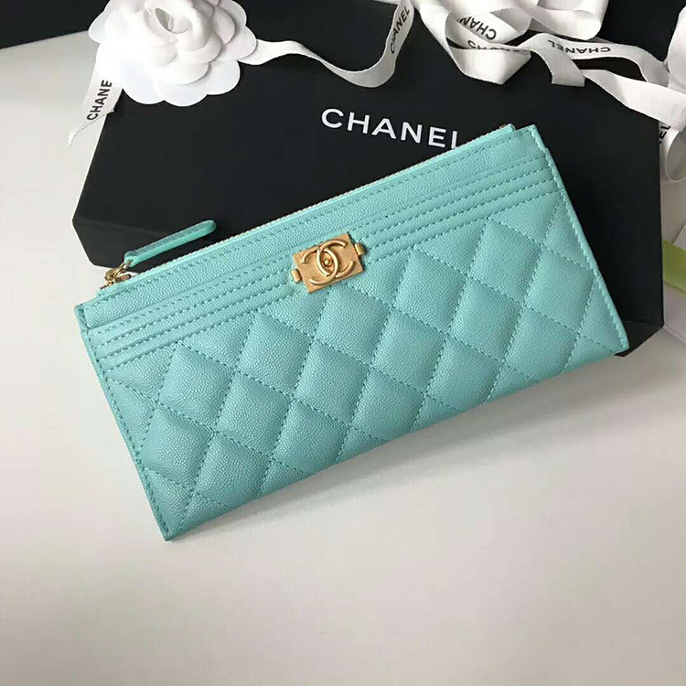 2019 BOY CHANEL Pouch