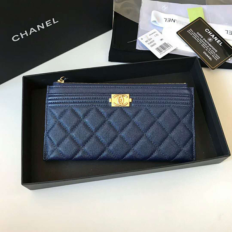 2019 BOY CHANEL Pouch