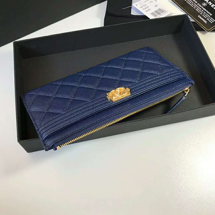 2019 BOY CHANEL Pouch