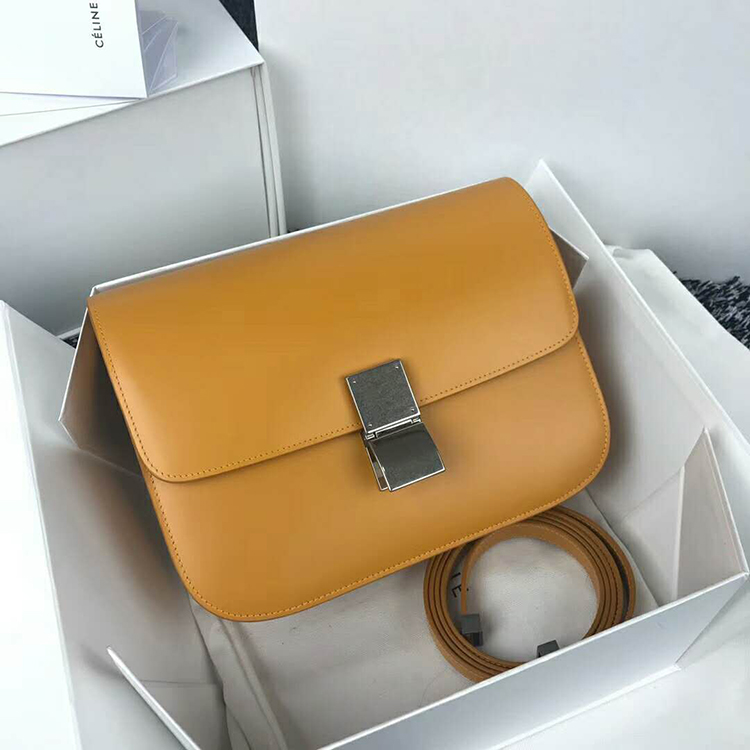 2019 CELINE MEDIUM CLASSIC BAG IN BOX CALFSKIN