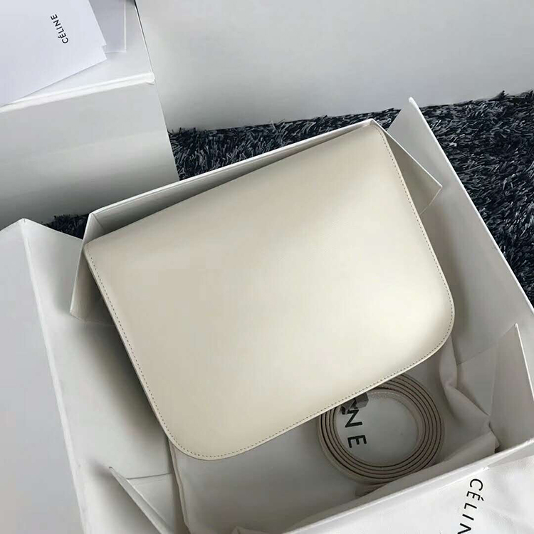 2019 CELINE MEDIUM CLASSIC BAG IN BOX CALFSKIN