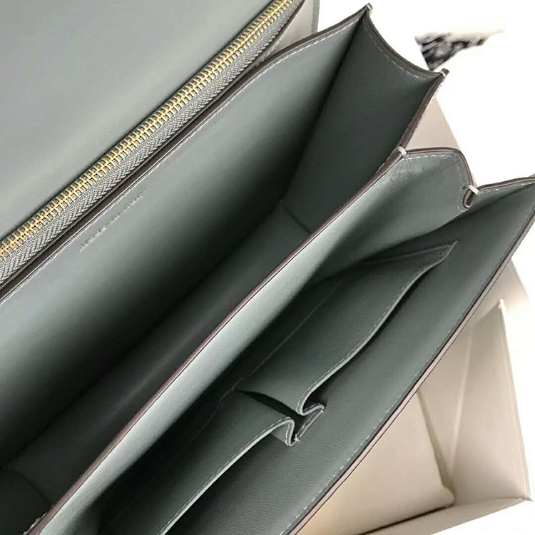 2019 CELINE MEDIUM CLASSIC BAG IN BOX CALFSKIN