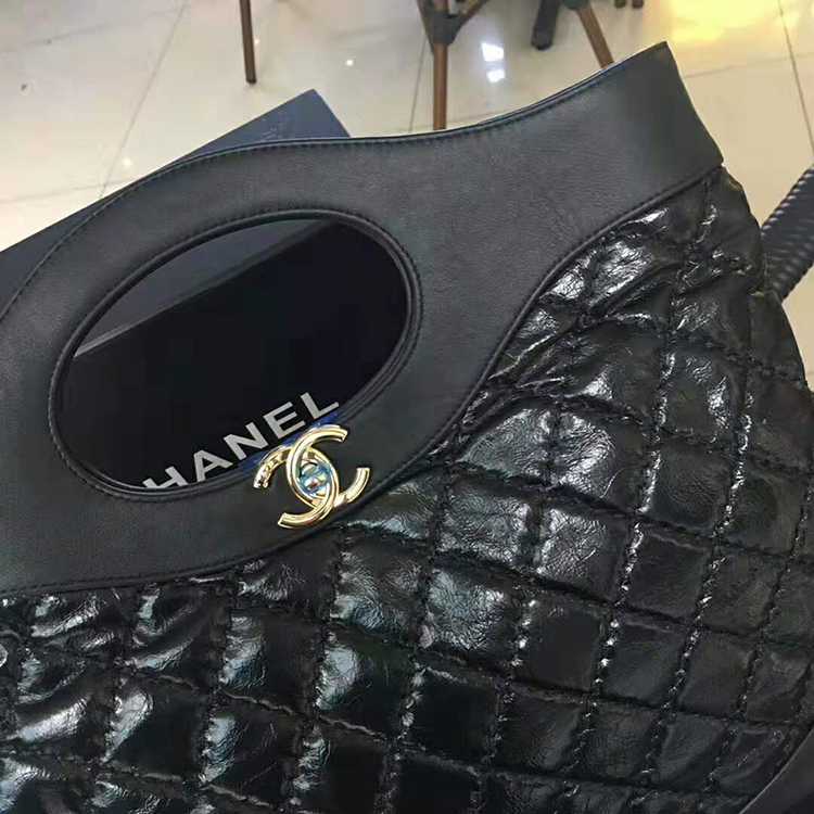 2019 CHANEL 31 Large Shopping Bag