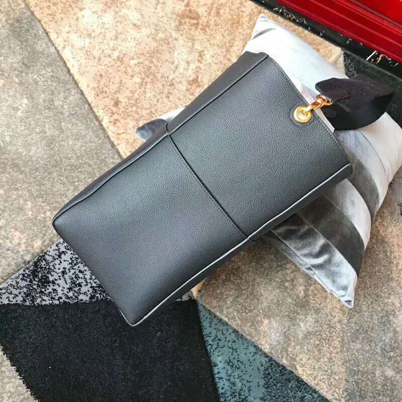 2019 Celine SANGLE BUCKET BAG IN SOFT GRAINED CALFSKIN