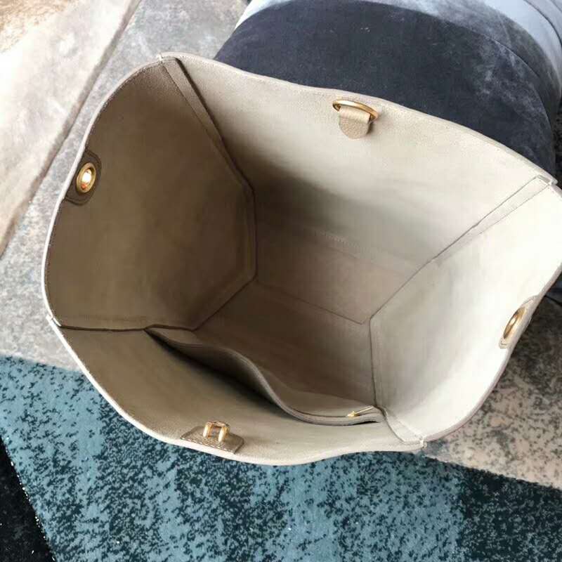 2019 Celine SANGLE BUCKET BAG IN SOFT GRAINED CALFSKIN