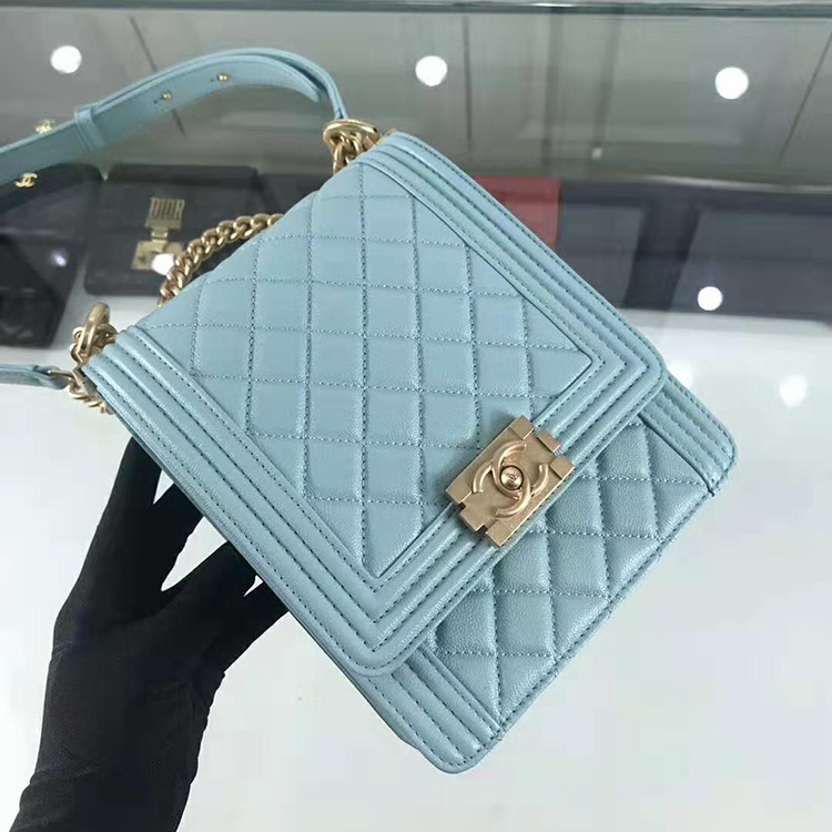 2019 Chanel BOY CHANEL HANDBAG