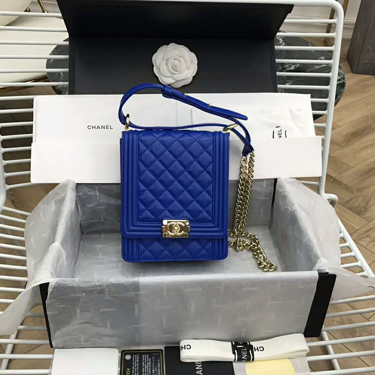 2019 Chanel BOY CHANEL HANDBAG