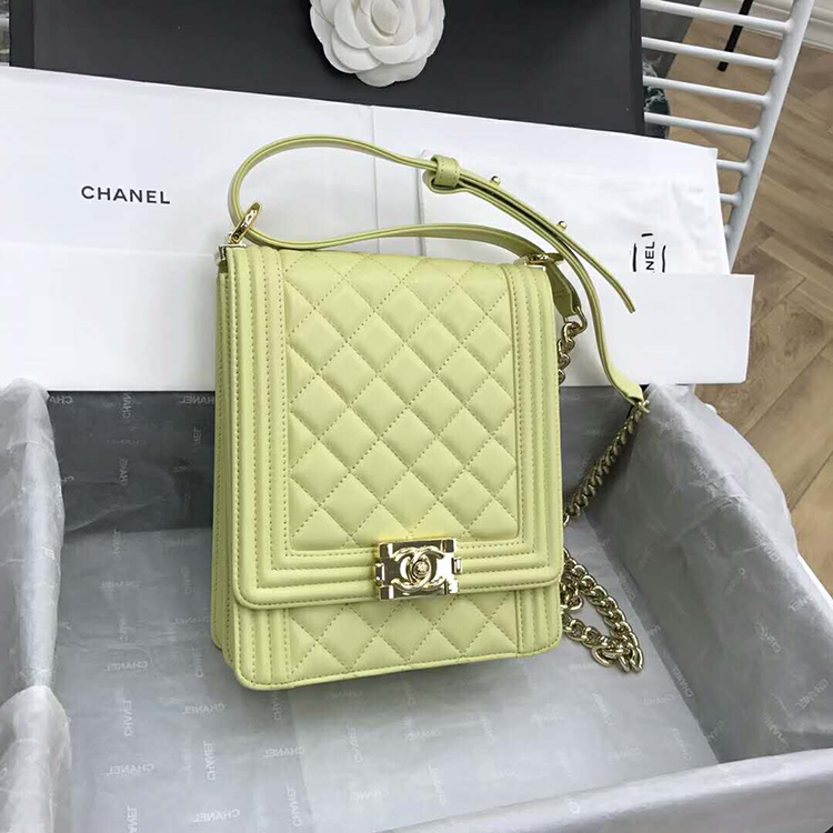 2019 Chanel BOY CHANEL HANDBAG