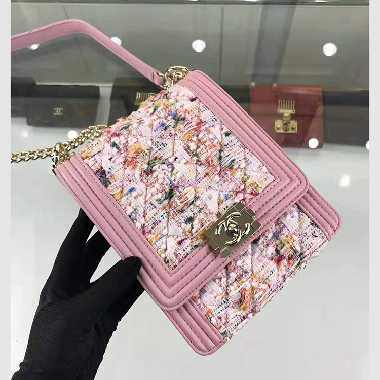 2019 Chanel BOY CHANEL HANDBAG