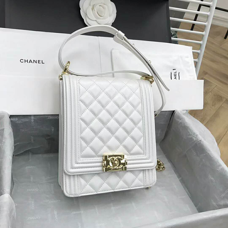 2019 Chanel BOY CHANEL HANDBAG