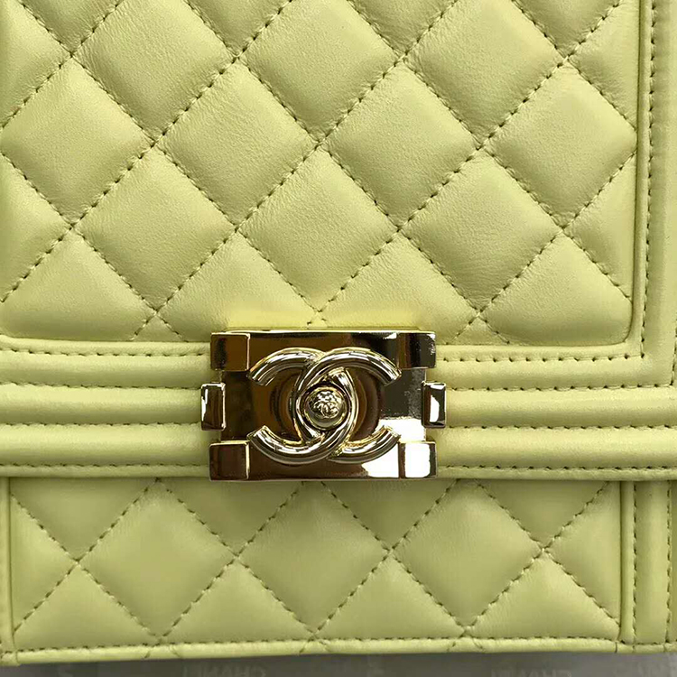 2019 Chanel BOY CHANEL HANDBAG