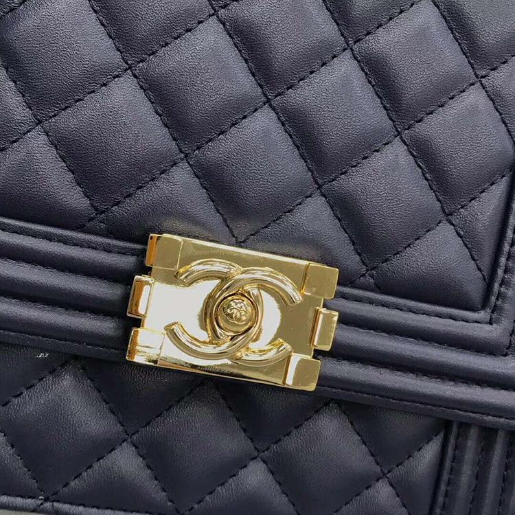 2019 Chanel BOY CHANEL HANDBAG