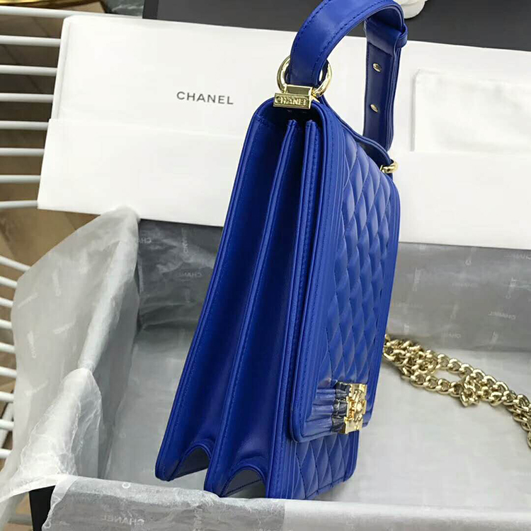 2019 Chanel BOY CHANEL HANDBAG