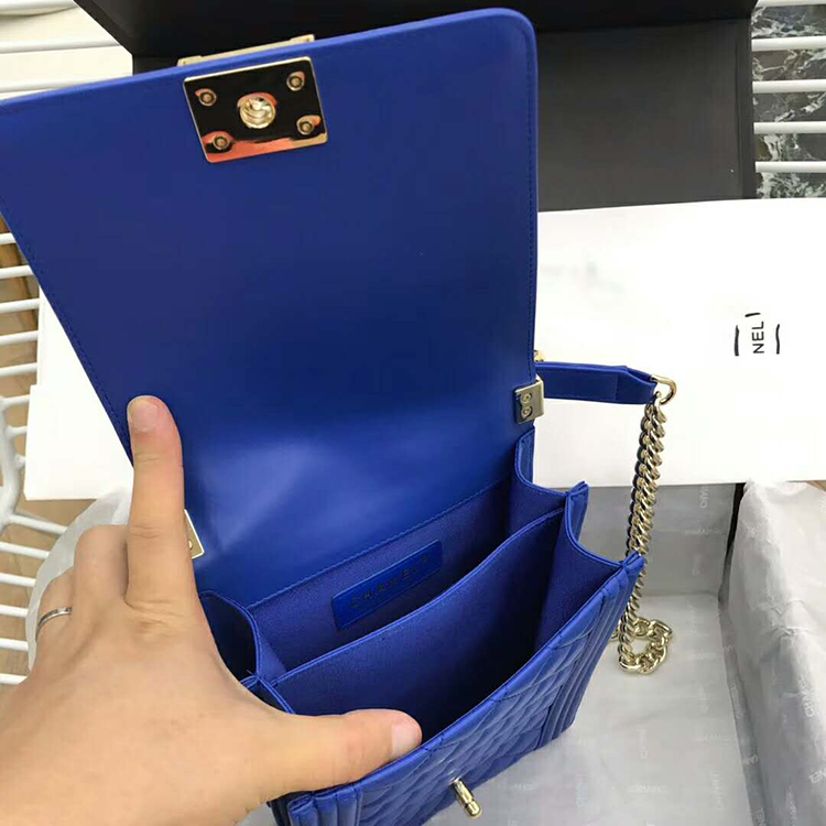 2019 Chanel BOY CHANEL HANDBAG