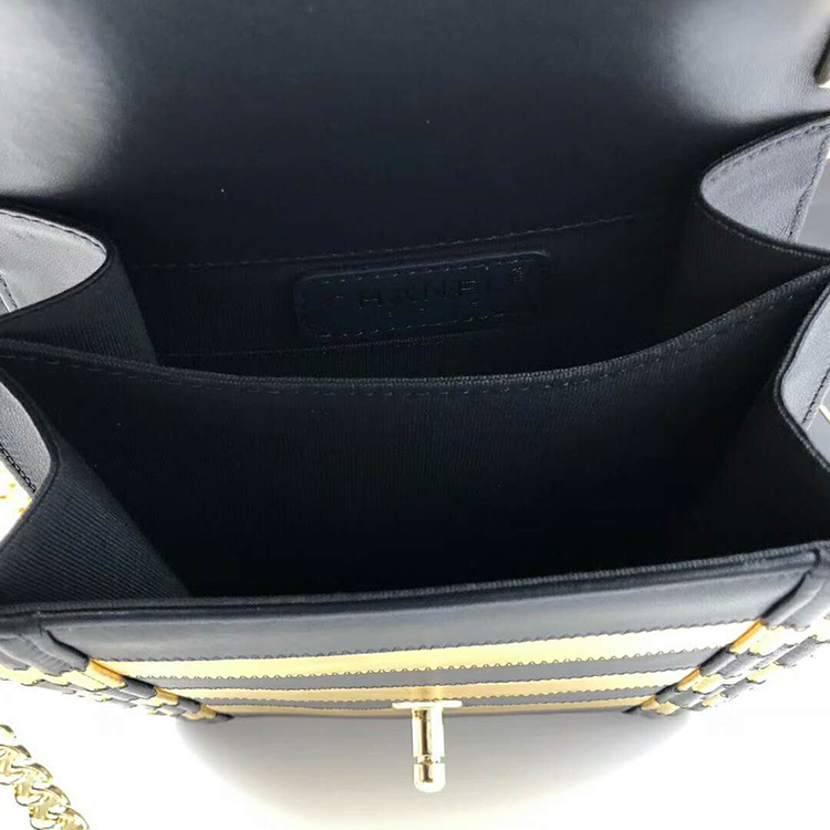 2019 Chanel BOY CHANEL HANDBAG