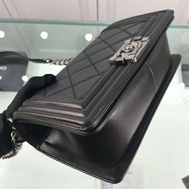 2019 Chanel Boy Flap Shoulder Bag Original Leather