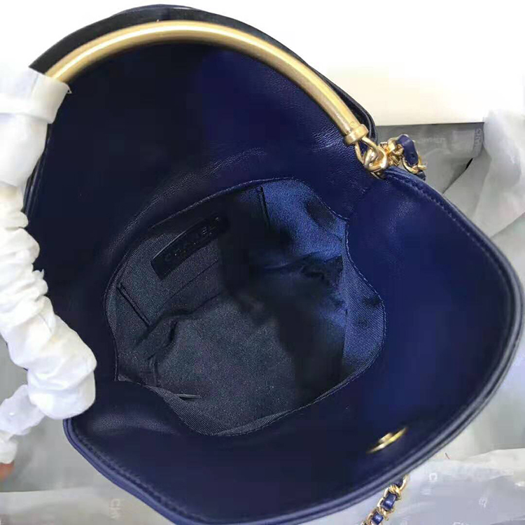 2019 Chanel Bucket bag